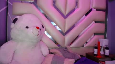 LUNA  online show from December 3, 2024, 9:55 am