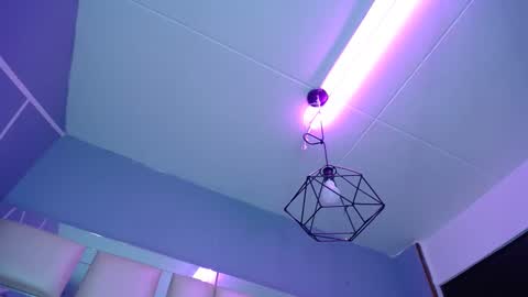 LUNA  online show from December 5, 2024, 10:12 am