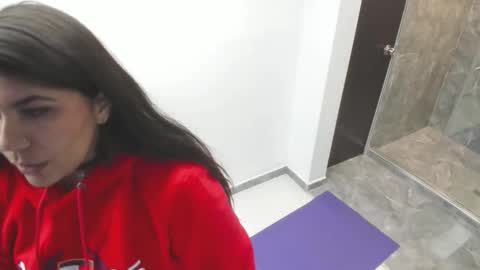 luna  online show from October 18, 2025, 11:33 am