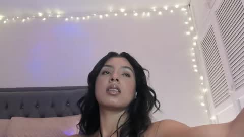  Luna Fioree  online show from April 19, 2026, 3:39 am