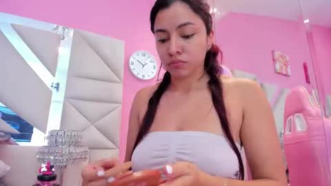 Snapshot of luna_hix chatting on June 4, 2026, 3:12 am luna_hix online show from June 4, 2026, 3:12 am