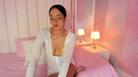 Snapshot of luna_hot_ass chatting on October 23, 2025, 8:51 pm luna_hot_ass online show from October 23, 2025, 8:51 pm