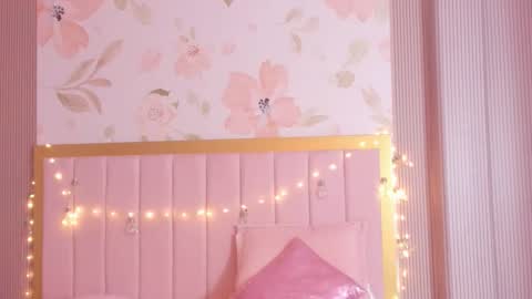 Snapshot of luna_hot_ass chatting on November 15, 2025, 2:42 am luna_hot_ass online show from November 15, 2025, 2:42 am