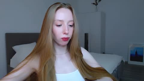 Luna online show from February 1, 2025, 11:48 pm