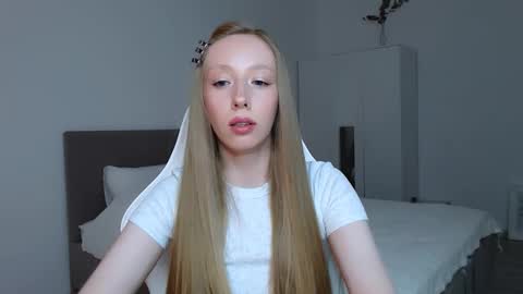 Luna online show from September 16, 2025, 8:32 pm