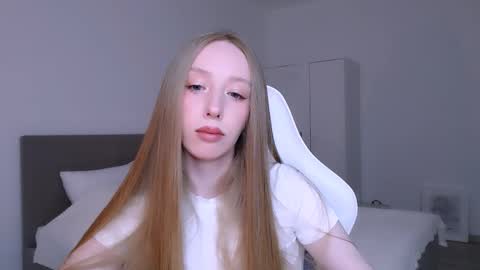 Luna online show from March 28, 2026, 8:30 pm