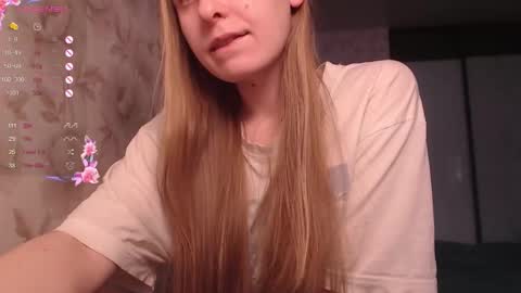 Snapshot of luna_loveisgood chatting on January 17, 2026, 9:03 am Luna online show from January 17, 2026, 9:03 am