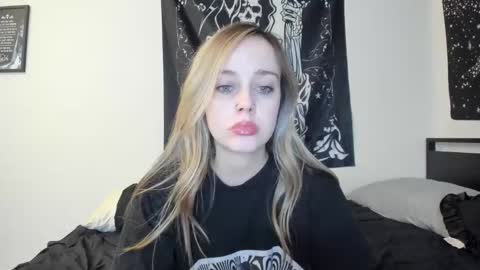 Luna online show from November 5, 2025, 5:07 am