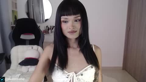 Snapshot of luna_mails chatting on November 11, 2025, 4:12 am Luna online show from November 11, 2025, 4:12 am