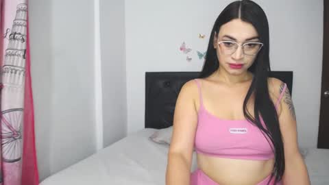 Luna y pitufo online show from October 9, 2025, 9:18 am