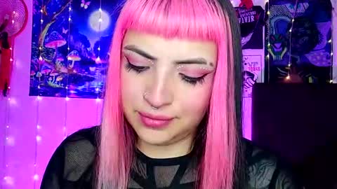 MISS LUNA  online show from March 6, 2025, 4:41 am