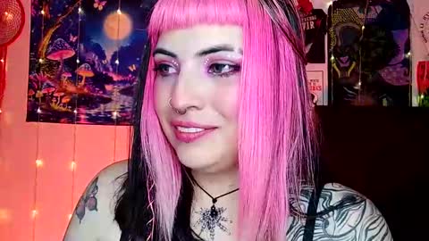 MISS LUNA  online show from March 7, 2025, 5:51 am