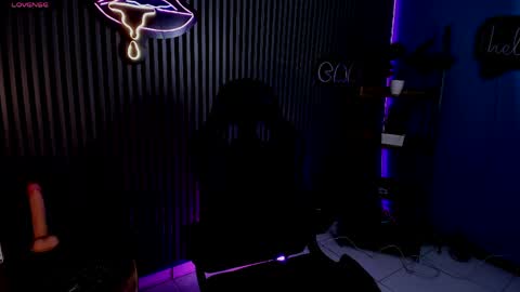 Snapshot of luna_roose1 chatting on April 28, 2026, 12:54 pm Luna Rosse online show from April 28, 2026, 12:54 pm