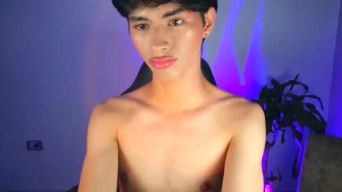 Luna Stanford online show from November 26, 2025, 6:14 am