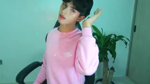 Luna Stanford online show from January 10, 2026, 7:43 am