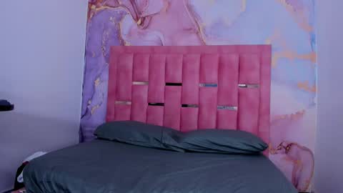 Luna  online show from December 7, 2024, 12:13 pm