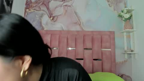 Luna  online show from January 13, 2026, 7:19 pm