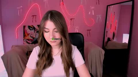 Luna online show from March 27, 2026, 1:33 pm