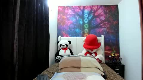 Snapshot of lunaa_mayerr chatting on November 8, 2025, 1:06 am lunaa mayer online show from November 8, 2025, 1:06 am