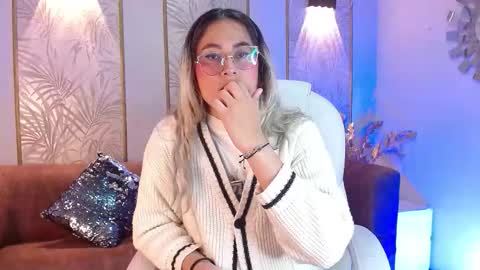 Luna online show from October 4, 2025, 4:54 am