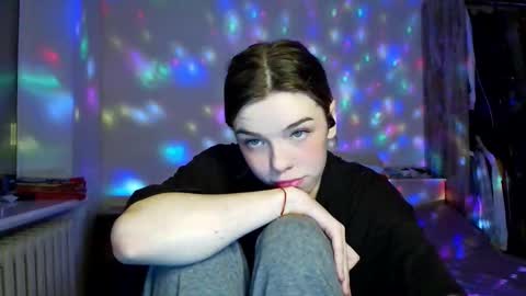 Snapshot of lunaastar_ chatting on December 23, 2024, 4:06 pm lunaastar_ online show from December 23, 2024, 4:06 pm
