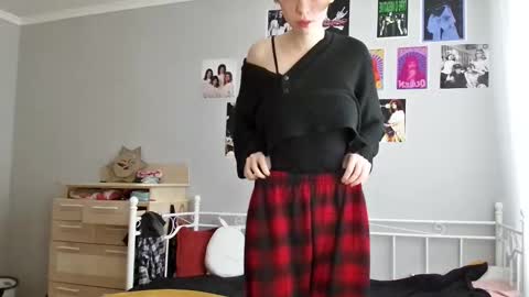 Snapshot of lunaastar_ chatting on January 6, 2025, 8:24 am lunaastar_ online show from January 6, 2025, 8:24 am