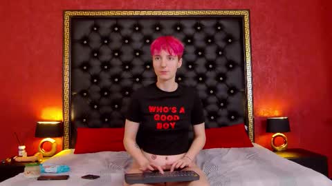 Snapshot of lunadevill chatting on February 6, 2026, 8:23 pm Luna Devil online show from February 6, 2026, 8:23 pm