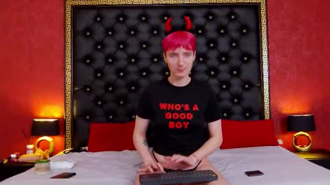 Snapshot of lunadevill chatting on February 12, 2026, 8:48 pm Luna Devil online show from February 12, 2026, 8:48 pm