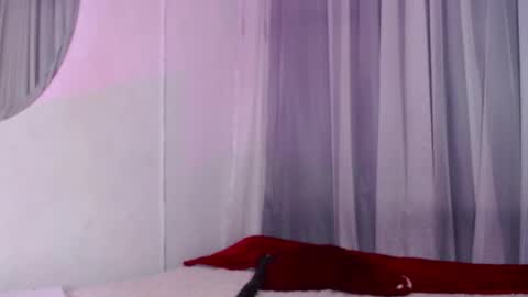 Snapshot of lunaembercs chatting on September 30, 2025, 2:38 am Luna online show from September 30, 2025, 2:38 am