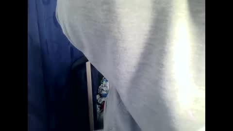 lunaevans42 online show from May 13, 2026, 10:56 am