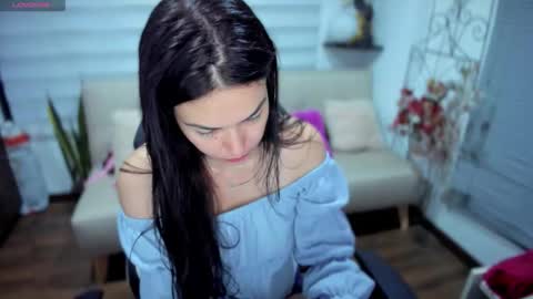 Luna online show from December 21, 2025, 12:51 am