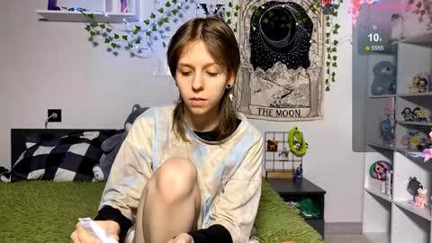 luna online show from April 9, 2026, 8:14 pm