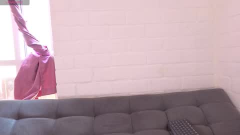 Luna online show from November 7, 2025, 3:34 pm