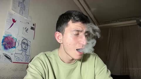 LunaPica online show from December 20, 2025, 4:47 pm