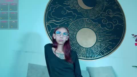 Snapshot of lunamistyc chatting on September 18, 2025, 7:49 pm Luna online show from September 18, 2025, 7:49 pm