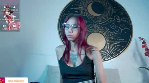 Snapshot of lunamistyc chatting on September 19, 2025, 7:36 pm Luna online show from September 19, 2025, 7:36 pm