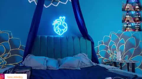 Snapshot of lunamistyc chatting on October 11, 2025, 8:07 pm Luna online show from October 11, 2025, 8:07 pm