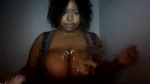 lunamoth00 online show from February 3, 2026, 2:53 am