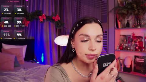 Snapshot of lunanight_ chatting on December 25, 2024, 12:05 am Luna next streams Mon Fri Sat Sun 8pm-5am gmt0 online show from December 25, 2024, 12:05 am