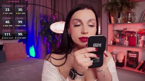 Snapshot of lunanight_ chatting on January 11, 2025, 8:43 pm Luna next streams Mon Fri Sat Sun 8pm-5am gmt0 online show from January 11, 2025, 8:43 pm