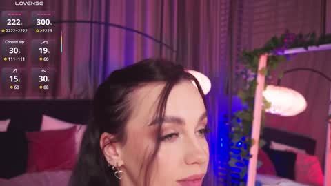 Snapshot of lunanight_ chatting on February 8, 2025, 12:38 am Luna next streams Mon Fri Sat Sun 8pm-5am gmt0 online show from February 8, 2025, 12:38 am