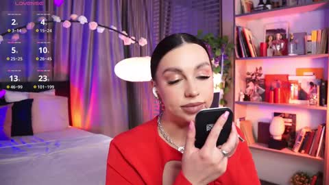 Snapshot of lunanight_ chatting on March 9, 2025, 8:31 pm Luna next streams Mon Fri Sat Sun 8pm-5am gmt0 online show from March 9, 2025, 8:31 pm