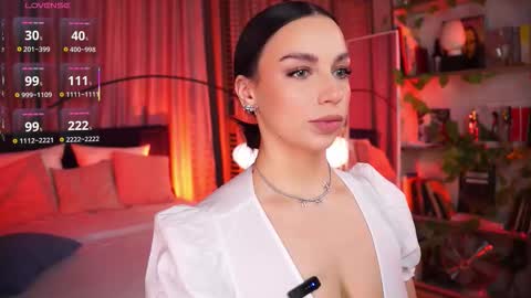 Snapshot of lunanight_ chatting on November 16, 2025, 8:58 pm Luna next streams Mon Fri Sat Sun 8pm-5am gmt0 online show from November 16, 2025, 8:58 pm