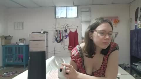 Snapshot of lunaquinn45 chatting on March 7, 2025, 11:05 pm lunaquinn45 online show from March 7, 2025, 11:05 pm