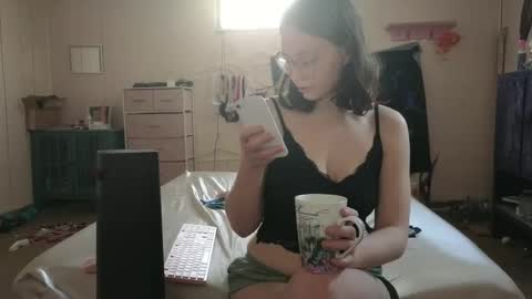 Snapshot of lunaquinn45 chatting on March 11, 2025, 6:08 pm lunaquinn45 online show from March 11, 2025, 6:08 pm