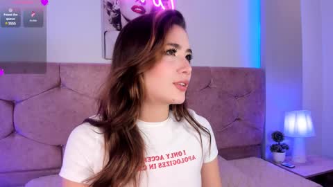Snapshot of lunar_leen chatting on January 15, 2025, 6:29 pm Luna online show from January 15, 2025, 6:29 pm