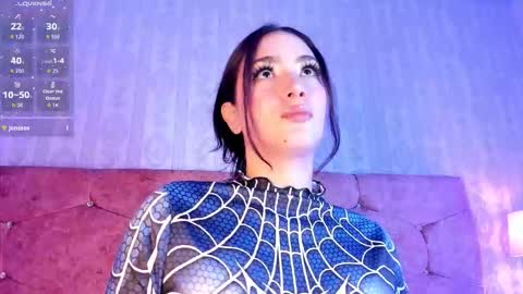 Snapshot of lunar_leen chatting on October 28, 2025, 8:33 pm Luna online show from October 28, 2025, 8:33 pm