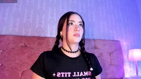 Snapshot of lunar_leen chatting on November 11, 2025, 7:58 pm Luna online show from November 11, 2025, 7:58 pm