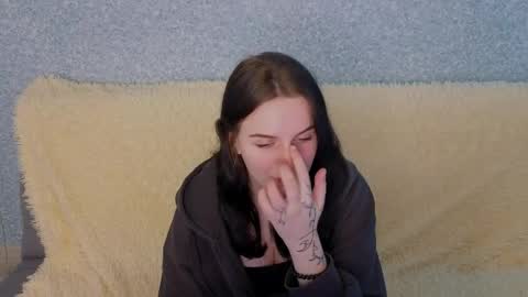 Valeria online show from April 11, 2026, 5:12 am
