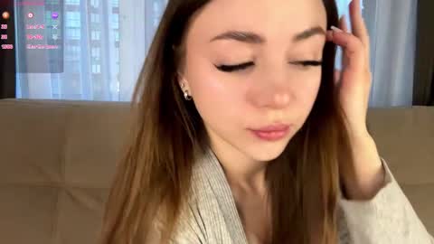 Michelle online show from December 2, 2025, 4:07 am